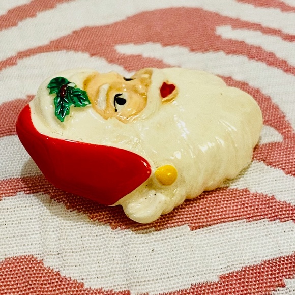 D14-Vintage Santa Face Collectible Pin/Brooch - Picture 4 of 10